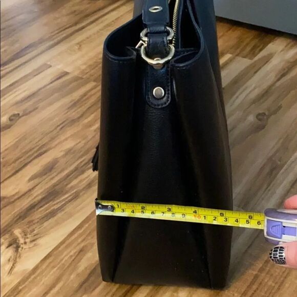 Large Black Tote Bag with Tassel NWOT - Picture 9 of 9